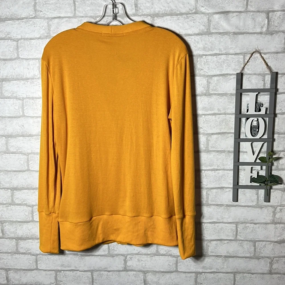 Nenona button down cardigan size medium - Picture 9 of 11